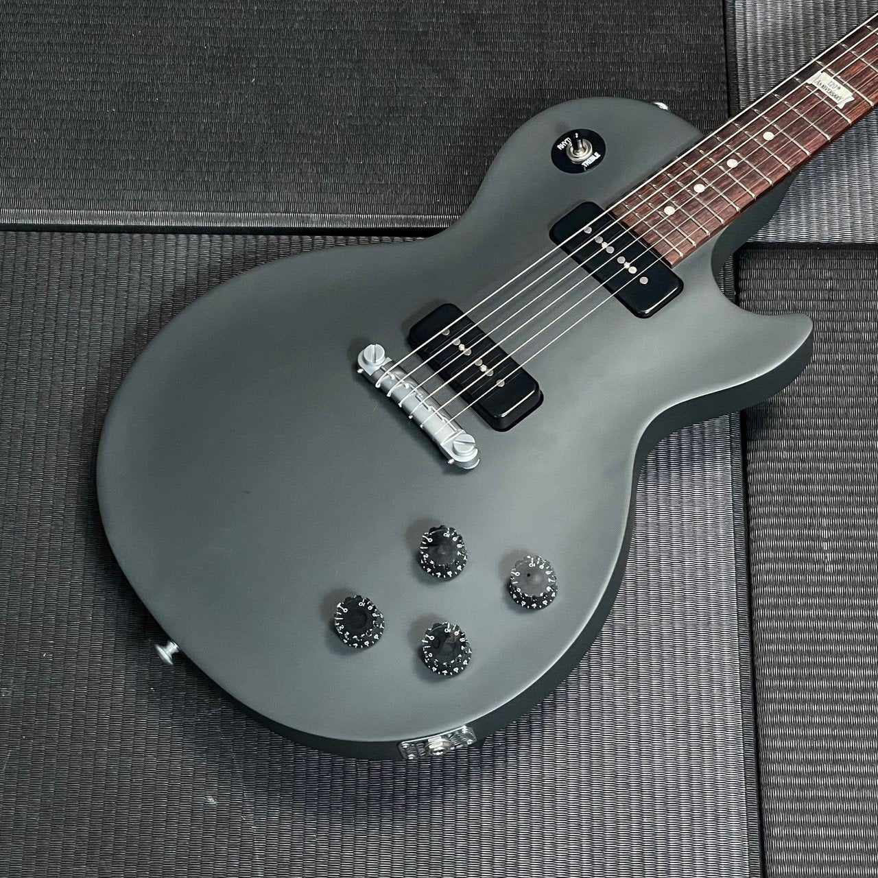 USED Gibson USA / Les Paul Melody Maker Sarin Ebony -20 – Ishibashi Music  Corporation.