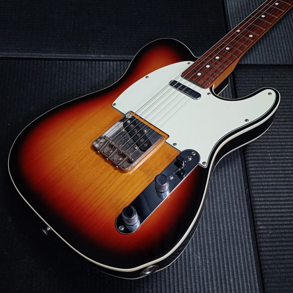 中古】Fender Japan / Telecaster TL62B-TX 3Tone Sunburst 愛らし 【心斎橋店】