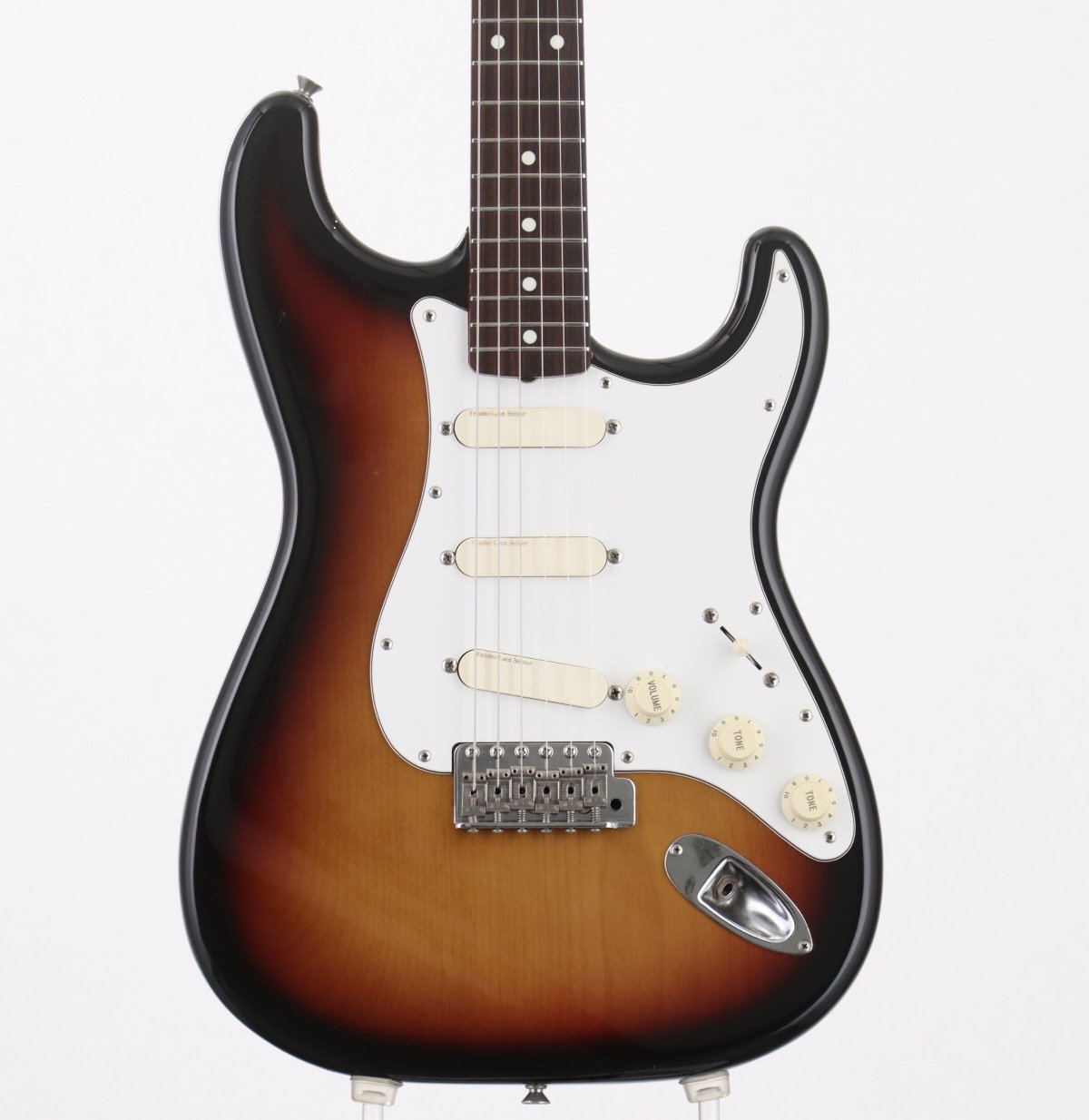 ふ*ふ様 Fender Japan ST62-55 RYL オークション形式に変