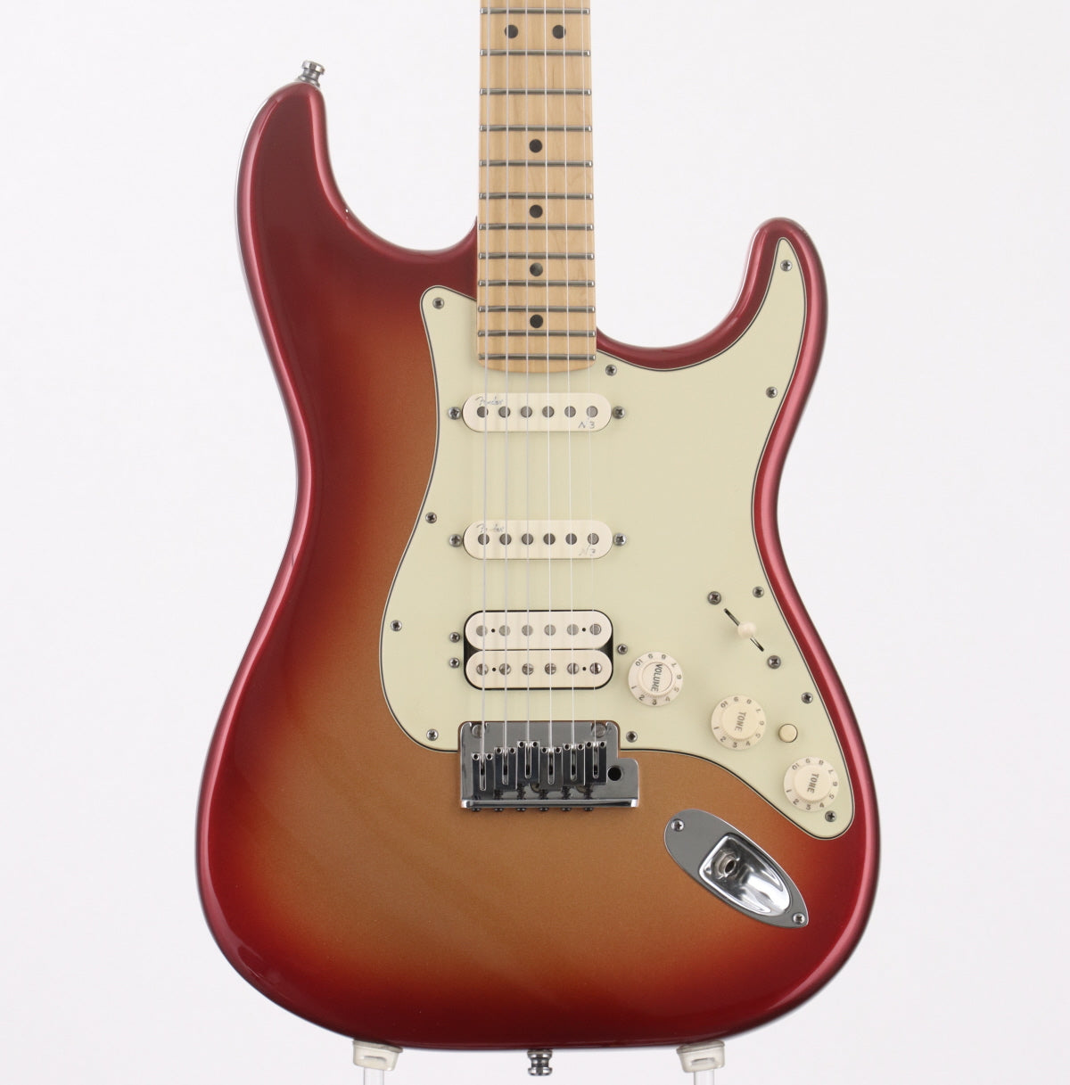 Fender American Deluxe StratocasterN3 美品 Fender American Deluxe Strat - 3-Color Sunburst, Maple