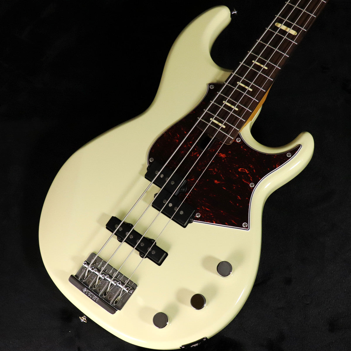 ★美品★ YAMAHA BBP34 Vintage White Yamaha BBP34 Vintage White 4-string Electric Bass Guitar