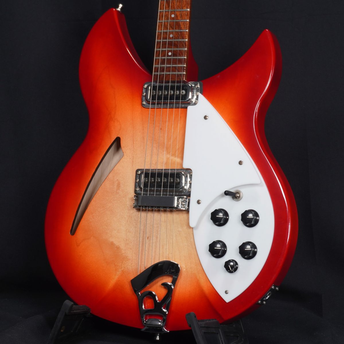 RICKENBACKER / Model 330 -2023- Fireglo – Ishibashi Music Corporation.