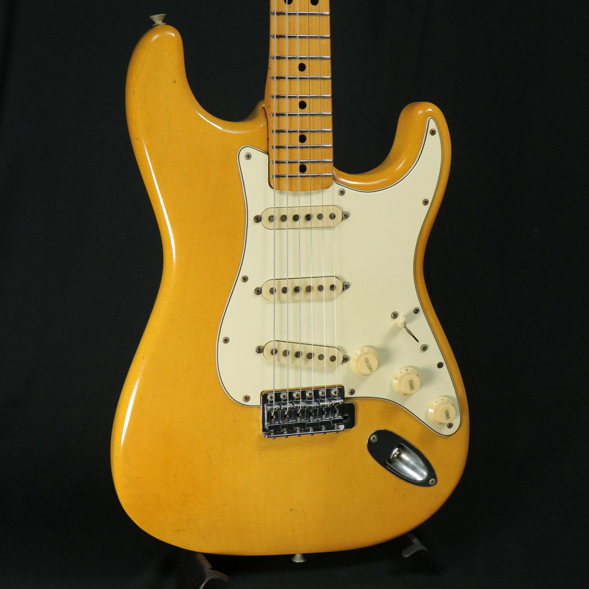 Fender USA / 1974 Blonde Stratocaster – Ishibashi Music Corporation.