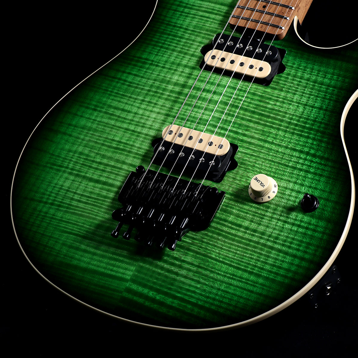 [SN H05390] MUSIC MAN / Axis Matcha Flame - Roasted Birdseye Maple Neck(Weight: 3.59kg) [05]