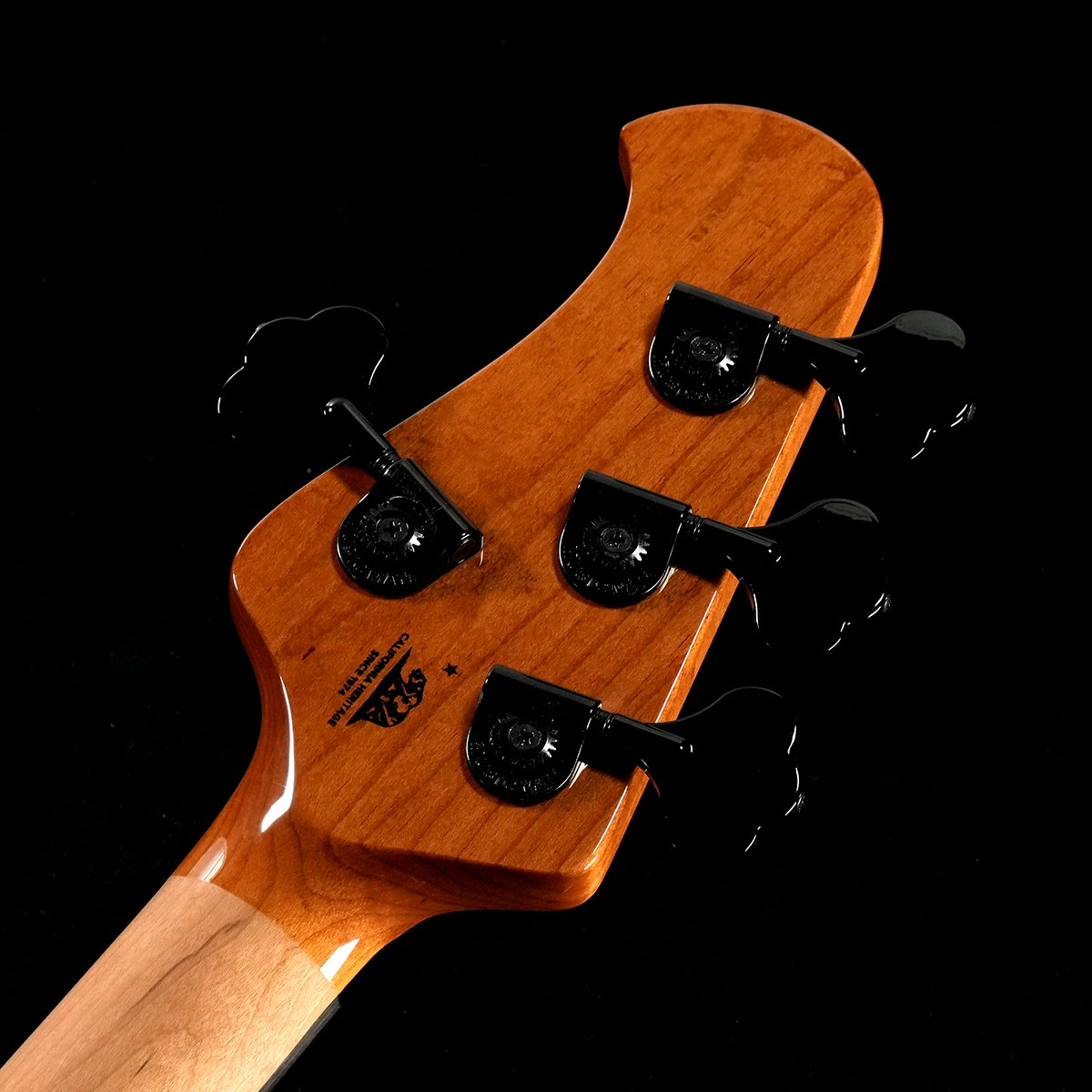 [SN B059356] MUSIC MAN / Tim Commerford Artist Series StingRay Passive Fight Night White(Weight:4.09kg) [05]