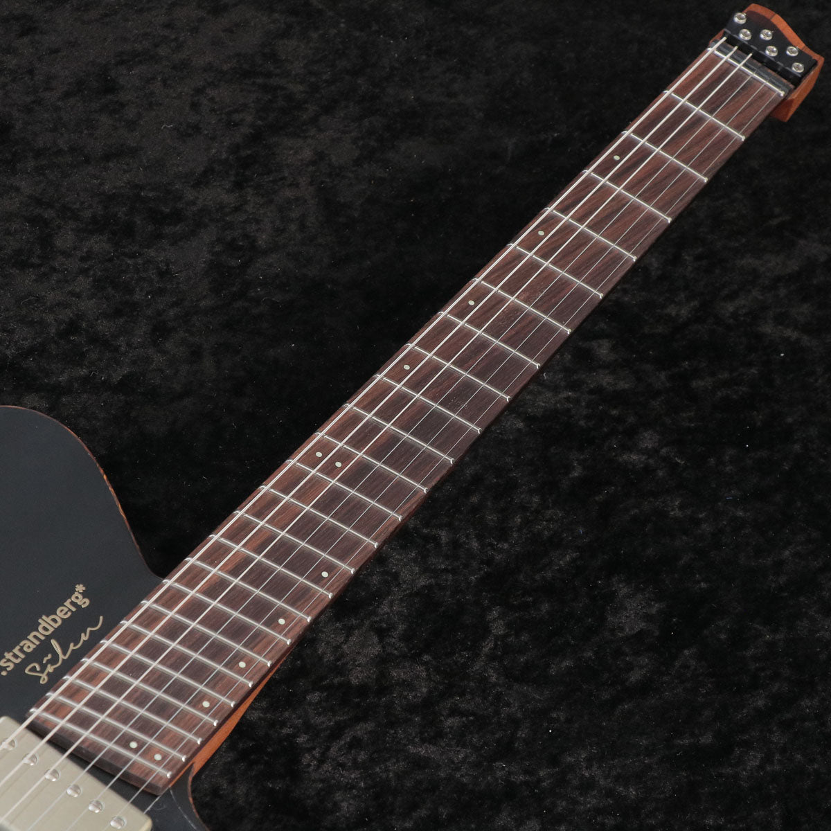 [SN C2504724] strandberg / Salen Jazz NX 6 Black [03]