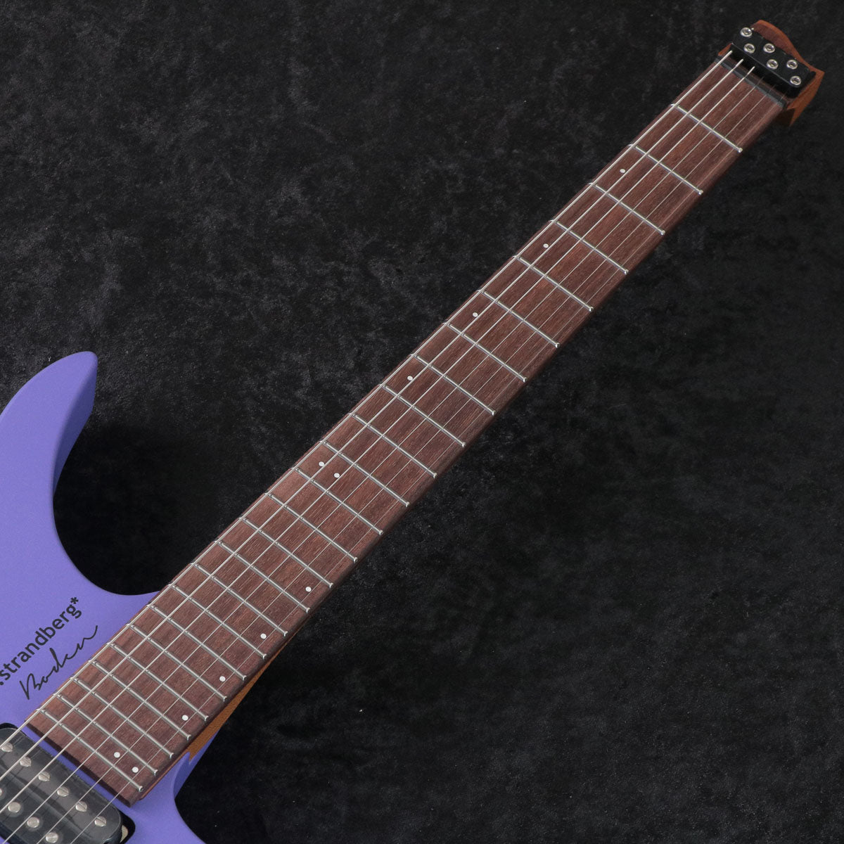 [SN C2501069] strandberg / Boden Essential 6 Future Dust [03]
