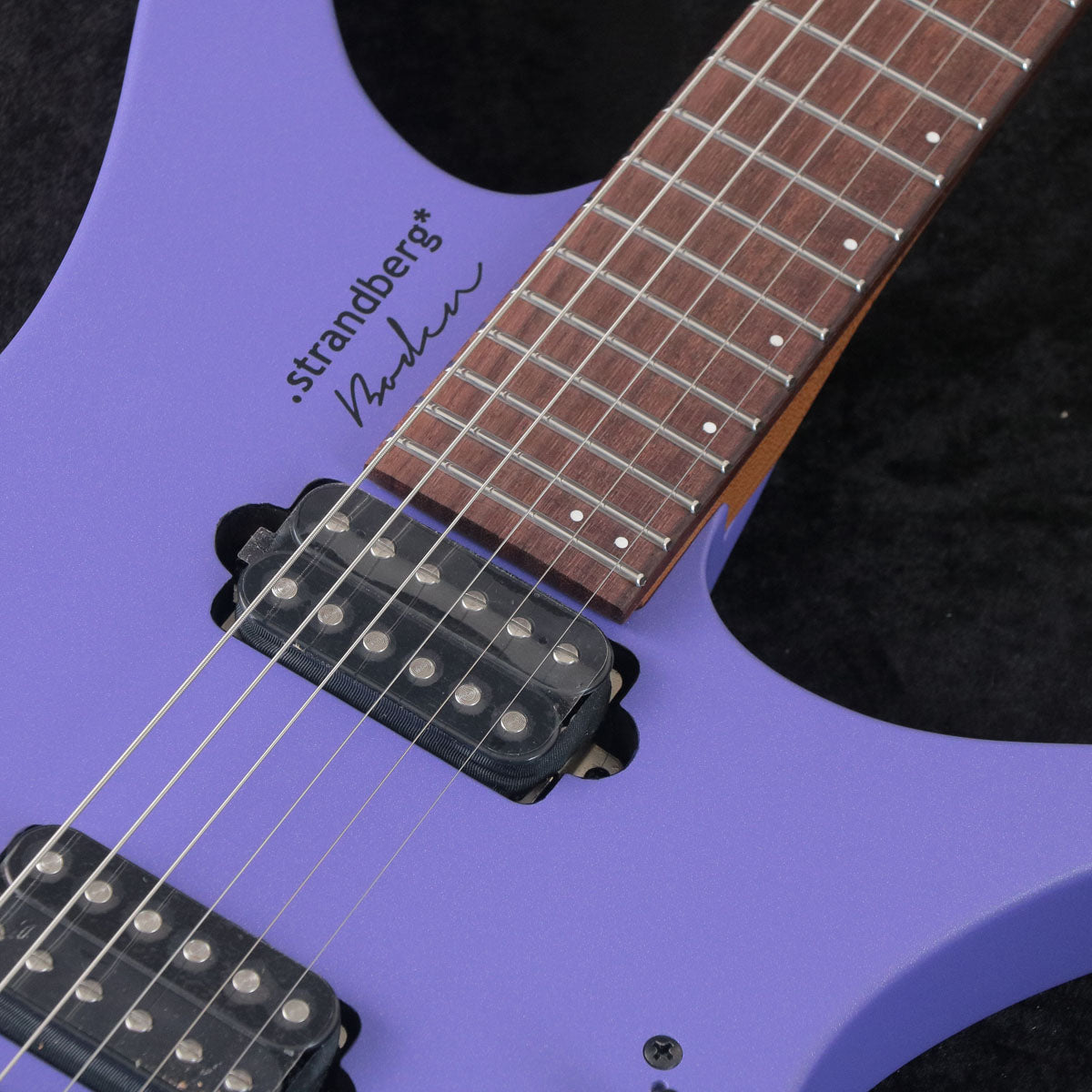 [SN C2501069] strandberg / Boden Essential 6 Future Dust [03]