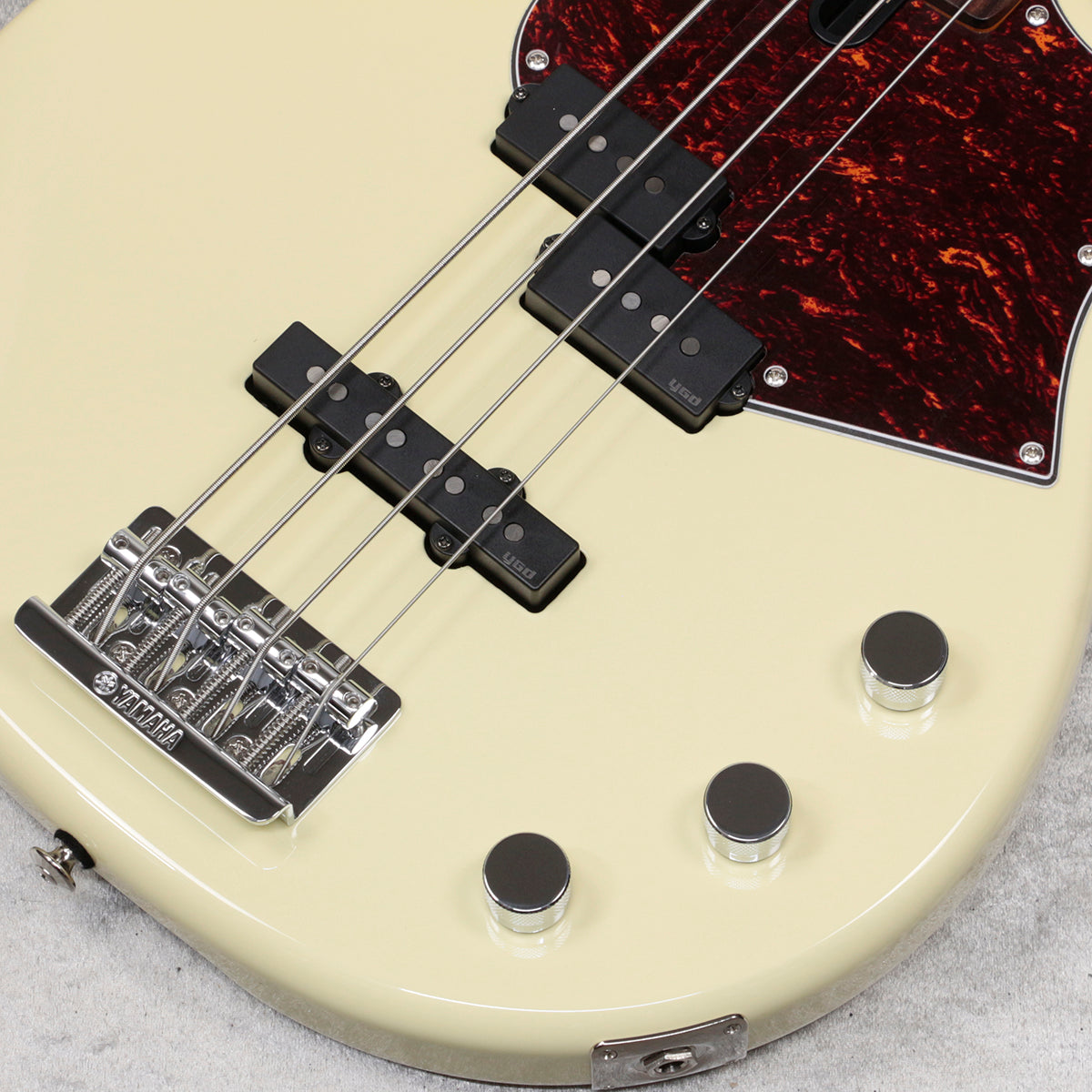 [SN IKP206E] YAMAHA / BBP34 Vintage White [06]