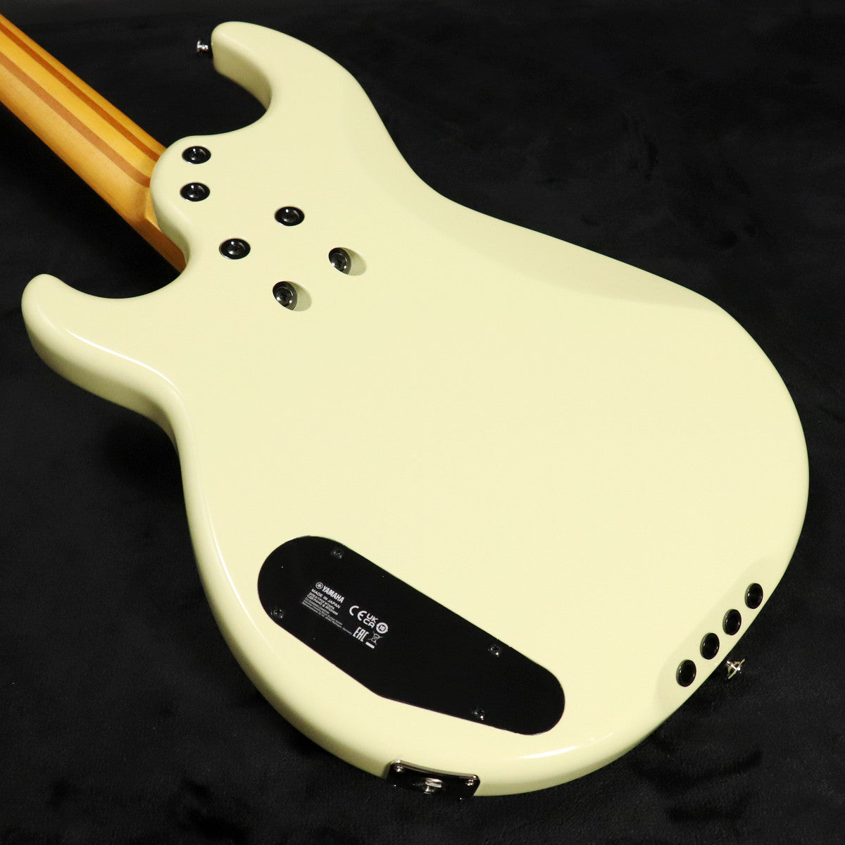 ★美品★ YAMAHA BBP34 Vintage White Yamaha BBP34 Vintage White 4-string Electric Bass Guitar