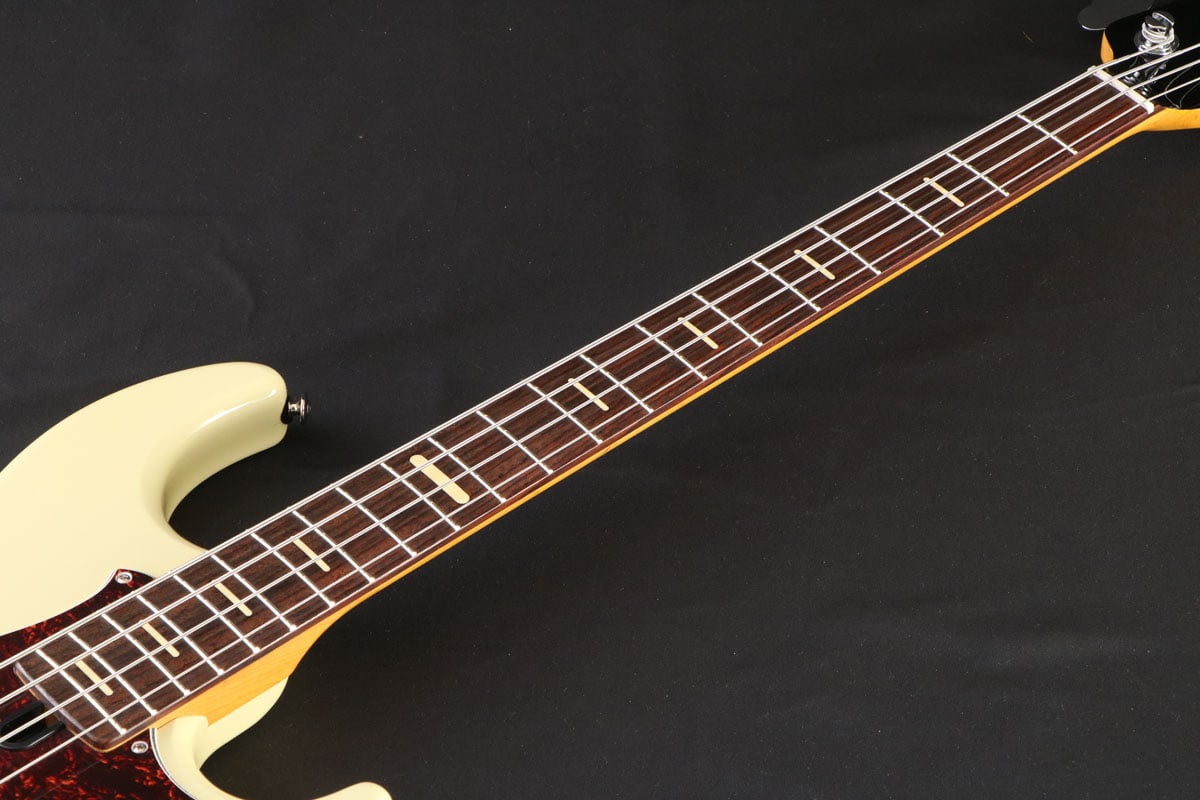 [SN IKN353E] YAMAHA / BBP34 Vintage White Electric Bass [03]