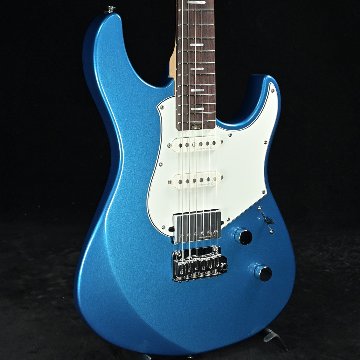 Soloist/Dinky type [Electric guitar › Soloist/Dinky type