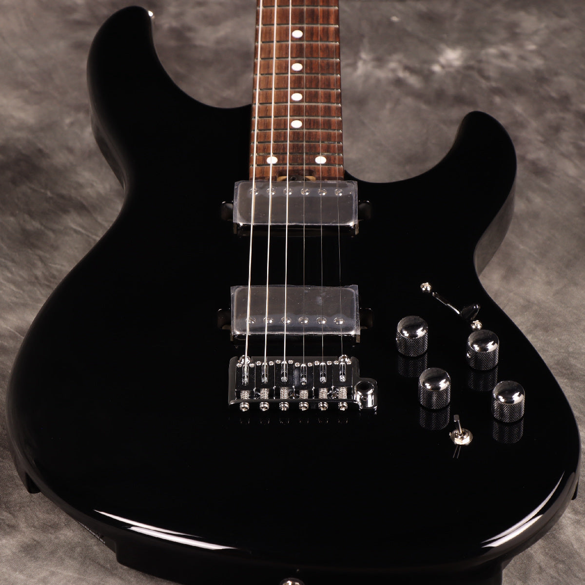 [SN Z9N0489] USED BOSS / EURUS GS-1 CTMBK Black Boss Synth Guitar Made in Japan [S/N Z9N0489]. [80]