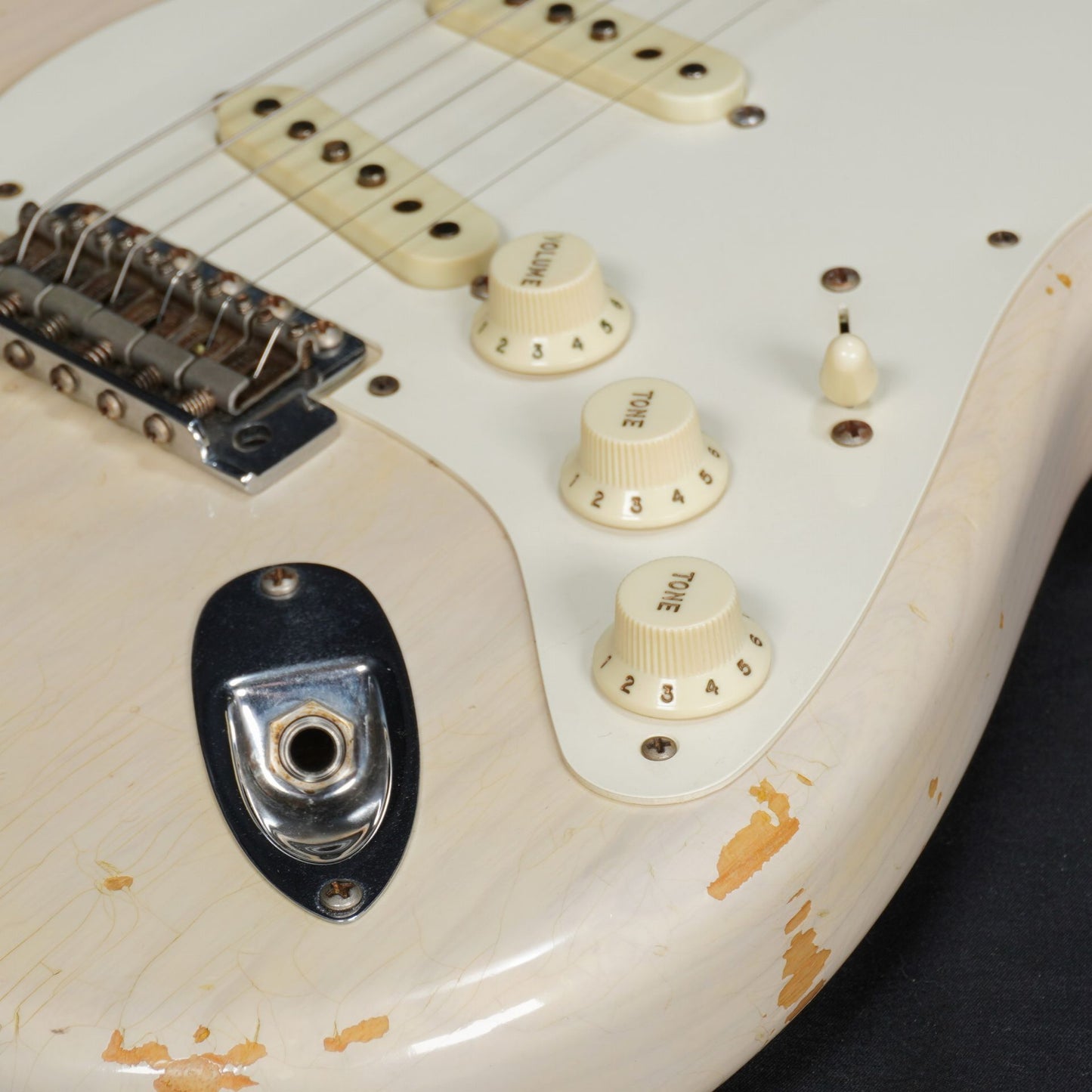 [SN R86595] USED Fender Custom Shop / 1957 Stratocaster Relic White Blonde-2016- [04]