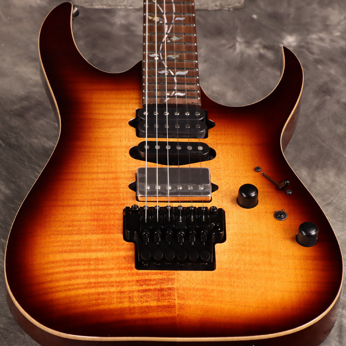 [SN F2410940] Ibanez / RG8870-BSR (Brownish Sphalerite) Ibanez Electric Guitar [S/N F2410940]. [80]