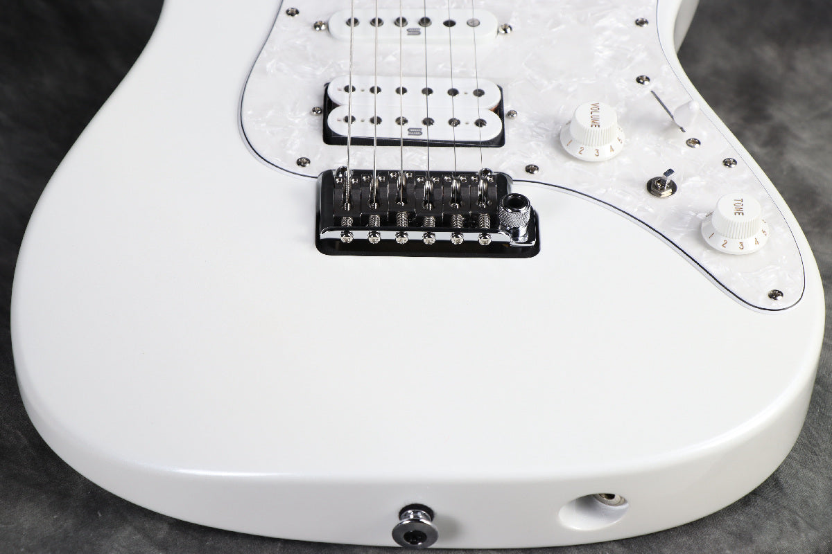 [SN F2507189] Ibanez / Prestige Series AZ2204-PW (Pearl White) Ibanez [Made in Japan][S/N F2507189]. [80]