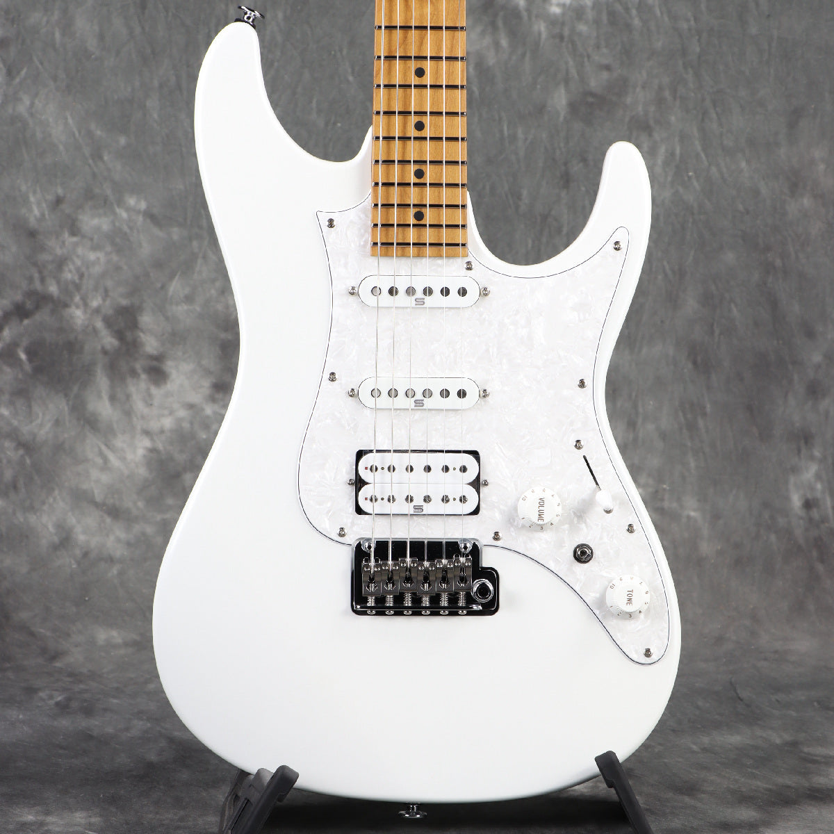 [SN F2507189] Ibanez / Prestige Series AZ2204-PW (Pearl White) Ibanez [Made in Japan][S/N F2507189]. [80]