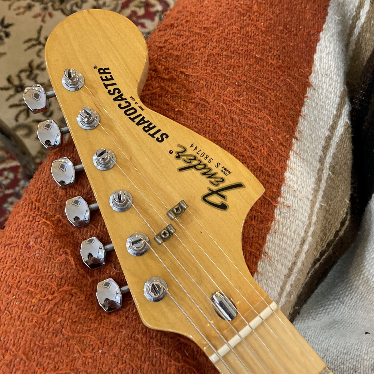 USED Fender / 1981 Stratocaster Black [04 – Ishibashi Music 