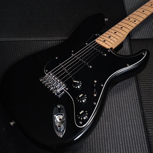 [SN S980744] USED Fender / 1981 Stratocaster Black [04]