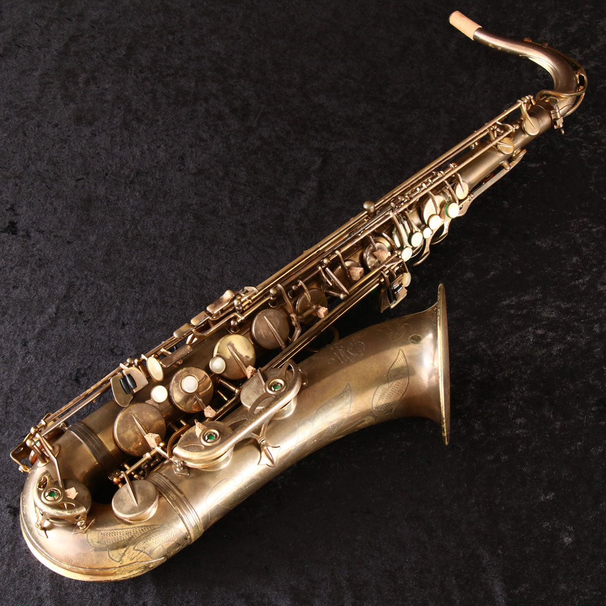 Tenor sax [Wind instruments › Tenor sax] – Ishibashi Music 
