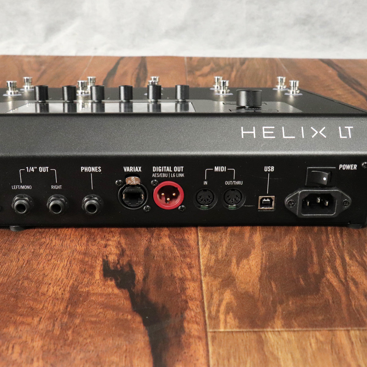 Helix Signature AES3 Digitalスマホ/家電/カメラ - www.pamfilos ...