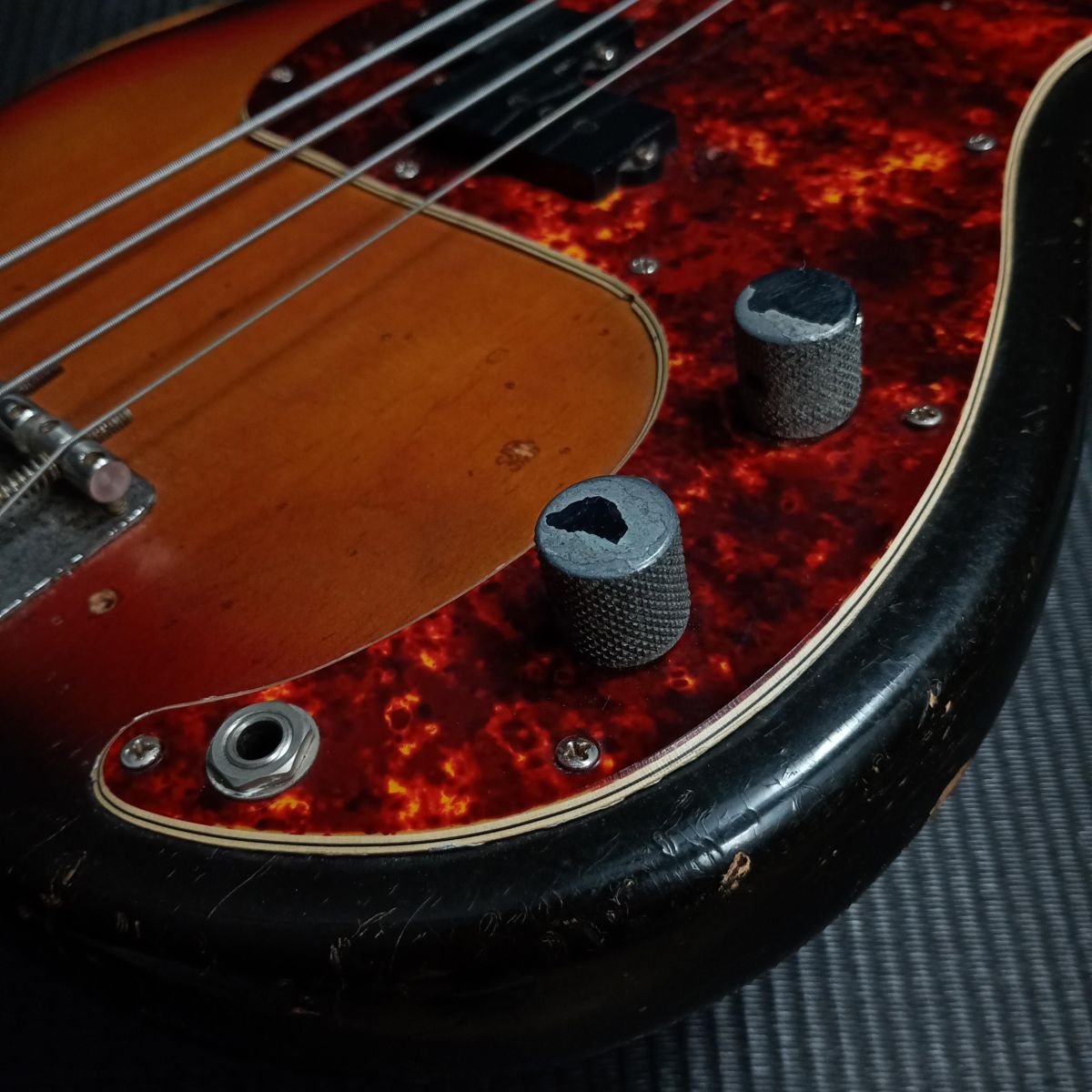 [SN 319955] USED Fender / 1971 Precision Bass Sunburst [04]