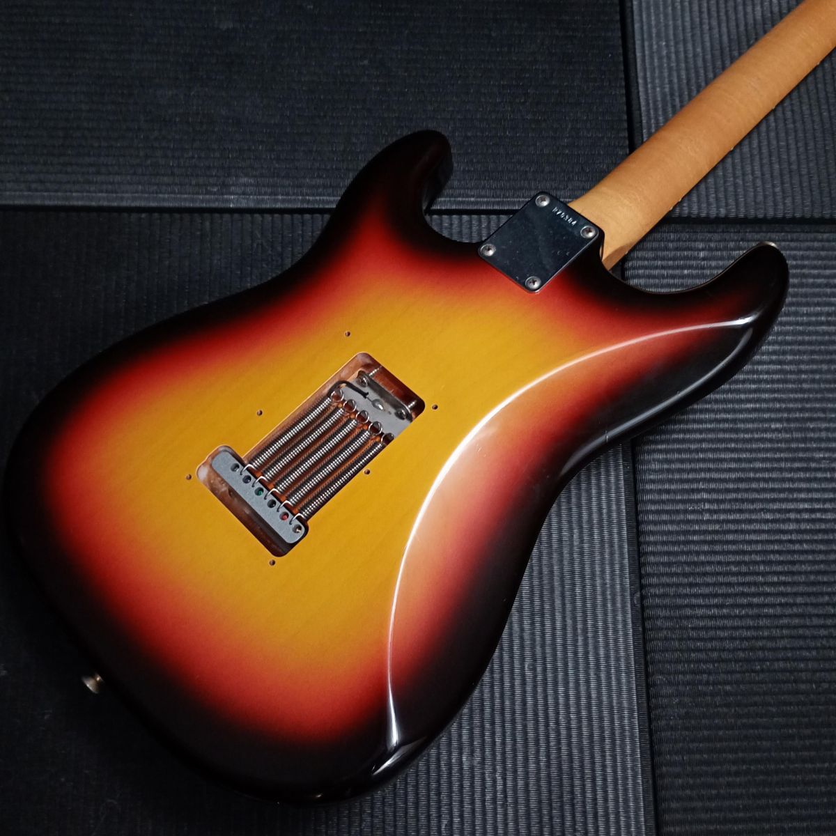 [SN R70384] USED Fender Custom Shop / 1961 Stratocaster Closet Classic 3-Color Sunburst -2013- [04]