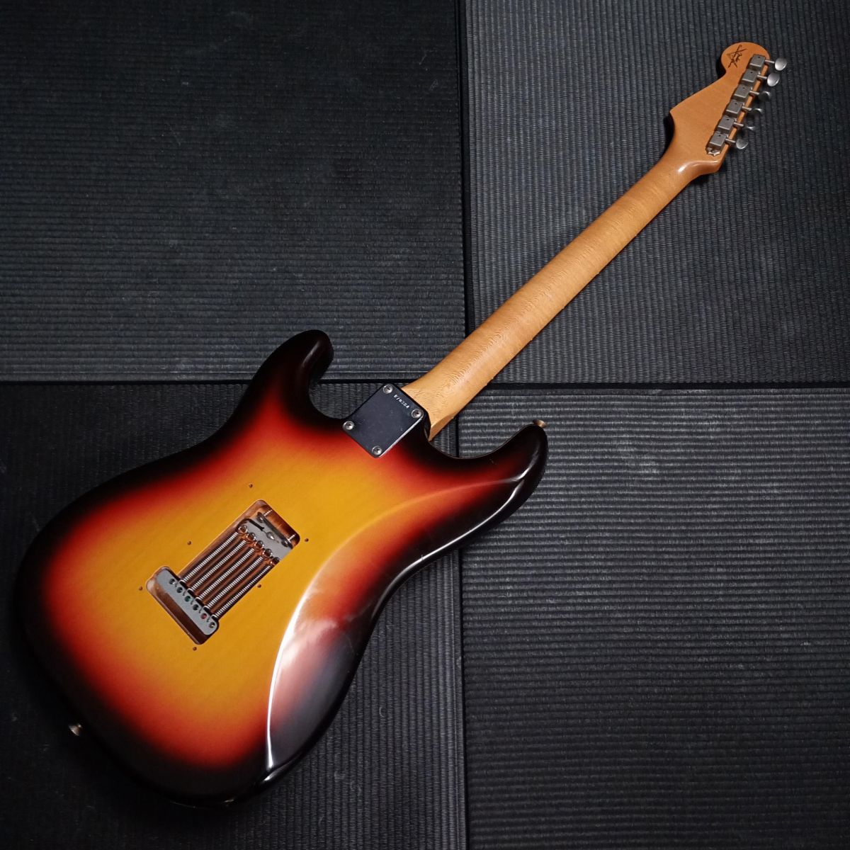 [SN R70384] USED Fender Custom Shop / 1961 Stratocaster Closet Classic 3-Color Sunburst -2013- [04]