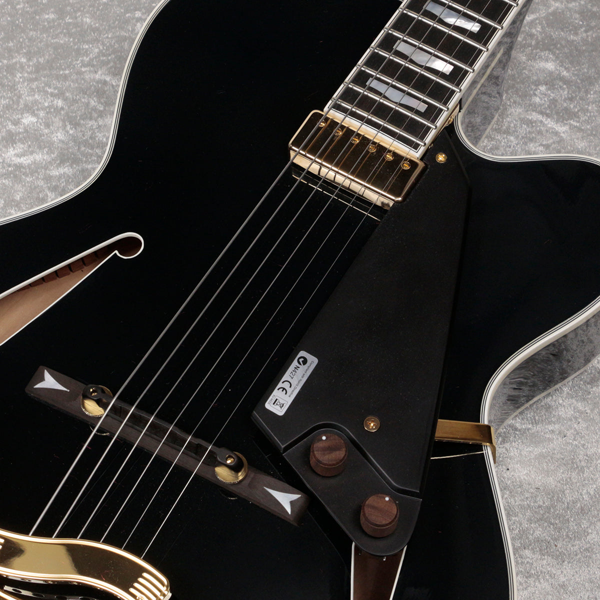 FGN フジゲン レスポールタイプN427 BLACK 人気アイテム - ギター