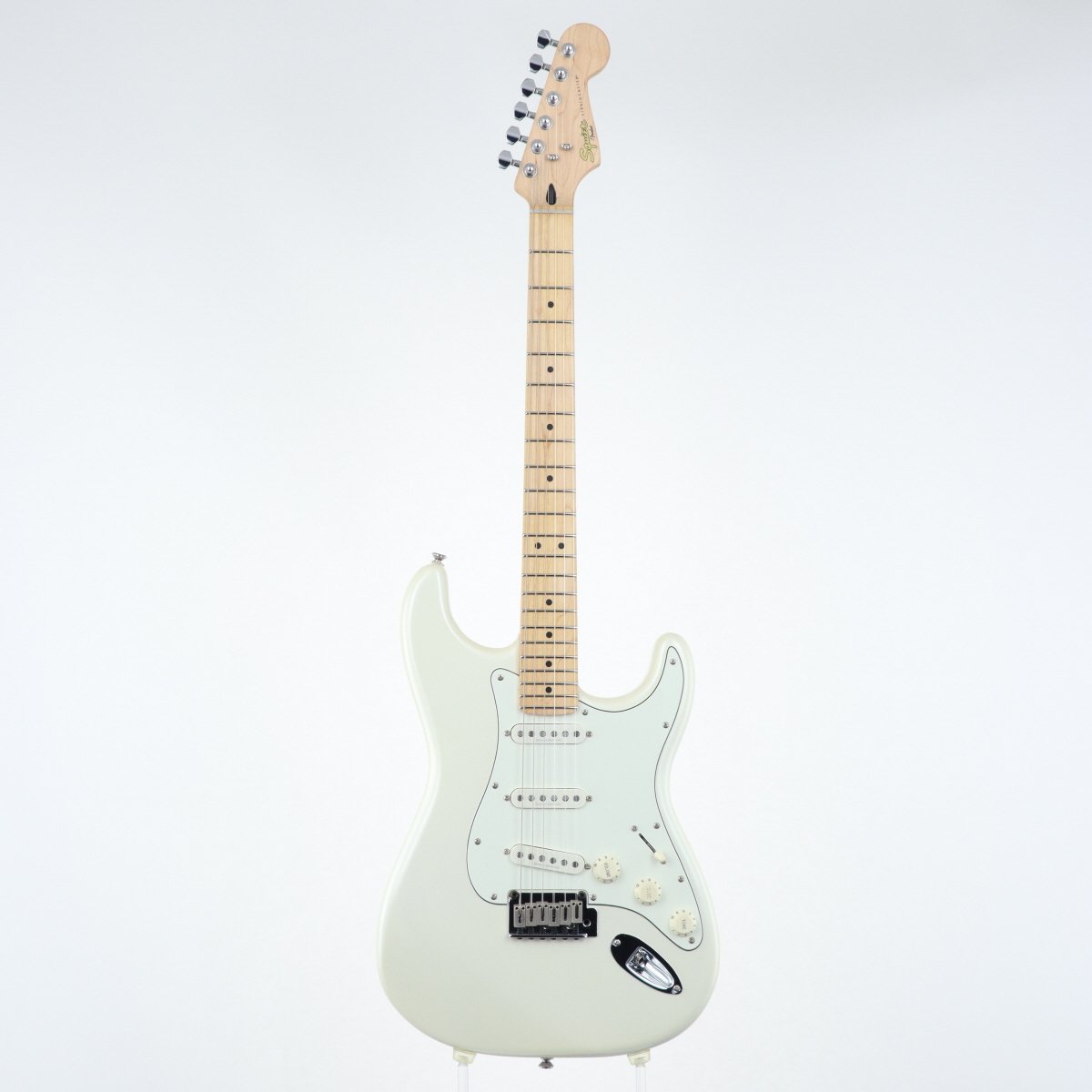 Squier stratocaster deluxe pearl shop white