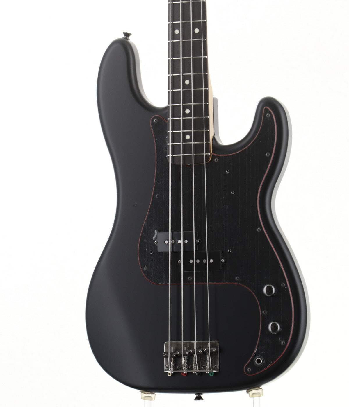 Fender noir on sale precision bass