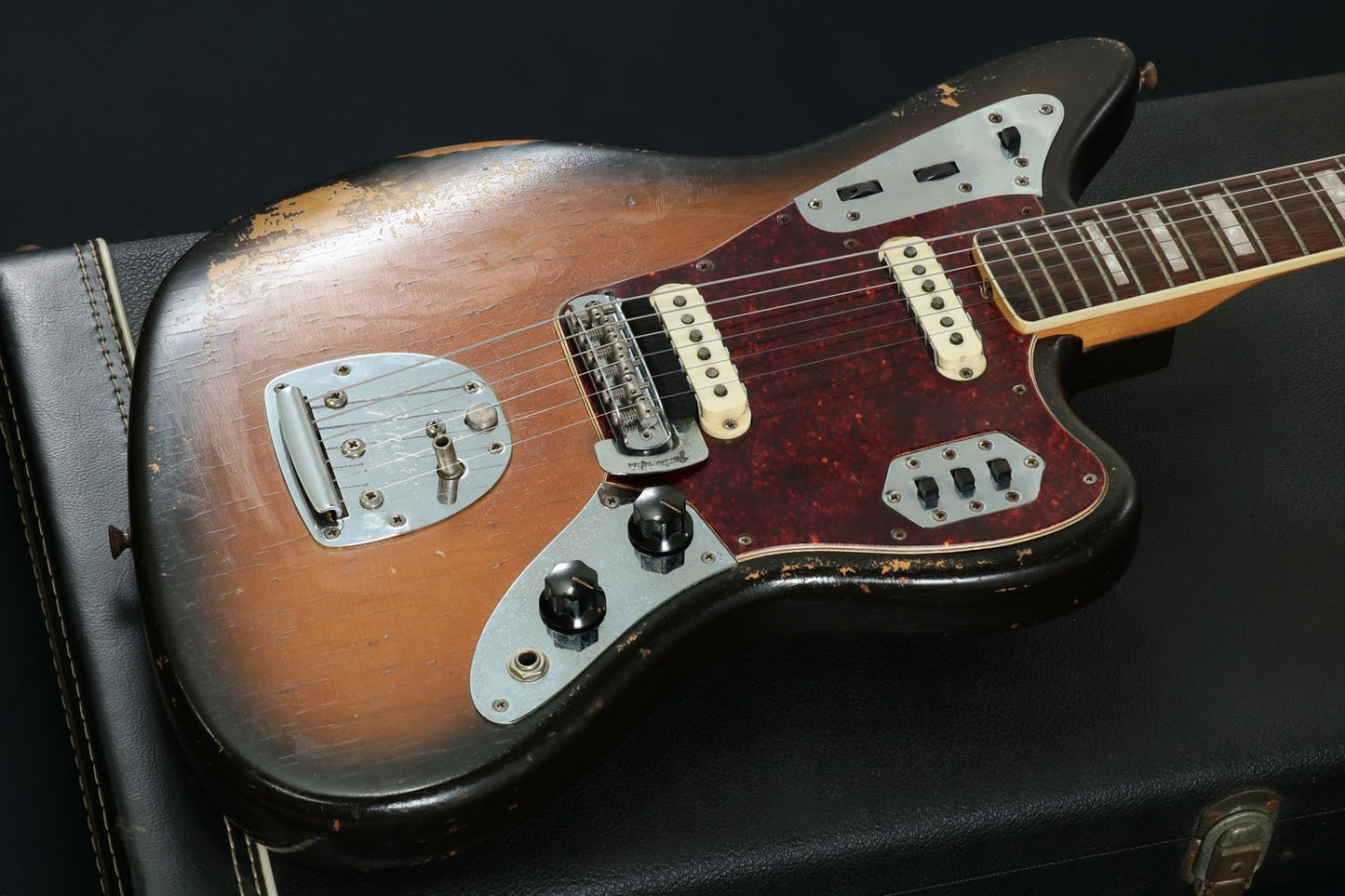 [SN 220538] USED Fender USA / Jaguar Sunburst 1968 [08]
