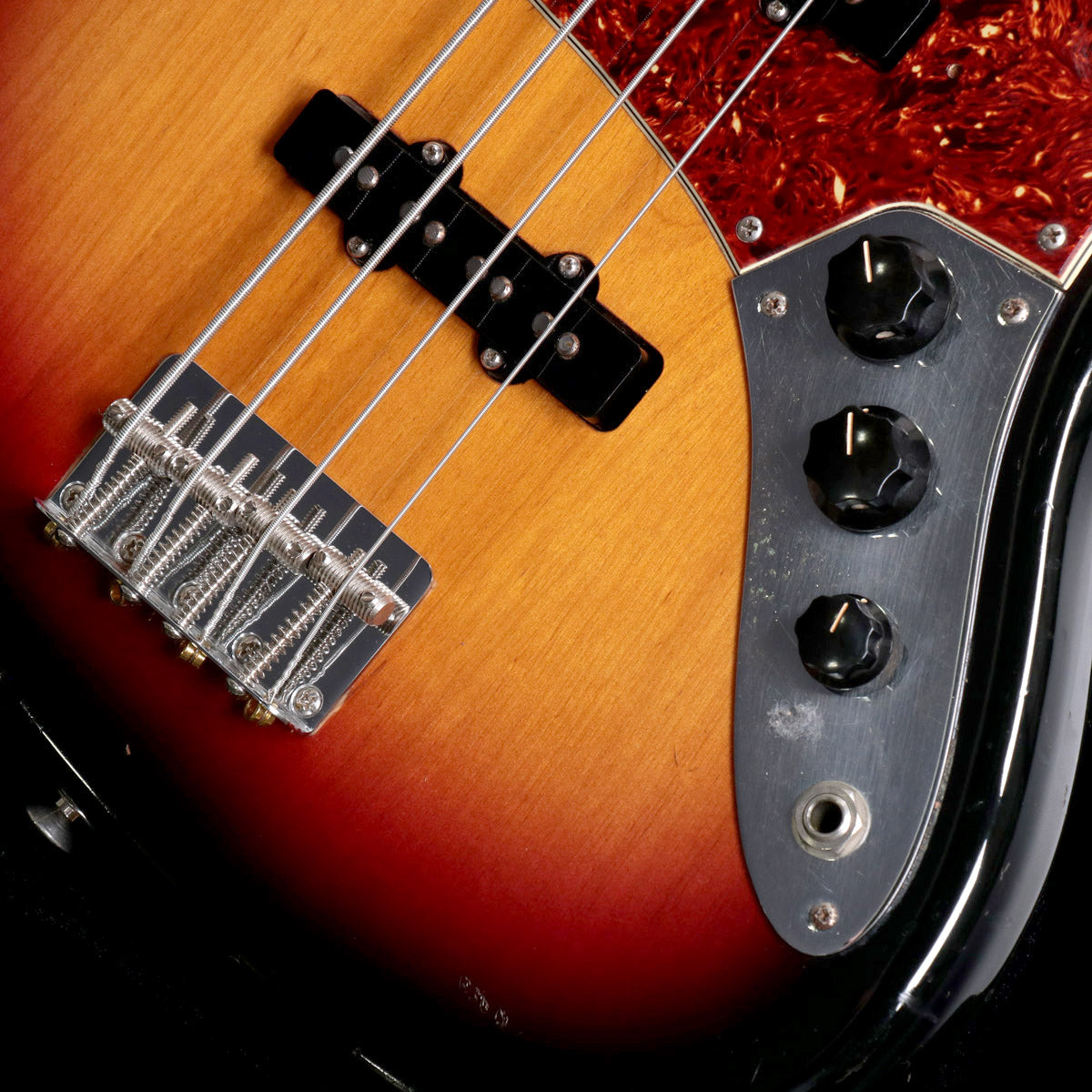 [SN V121136] USED Fender USA / American Vintage 62 Jazz Bass 3-Color Sunburst [2004/4.49kg] Fender Bass [08]