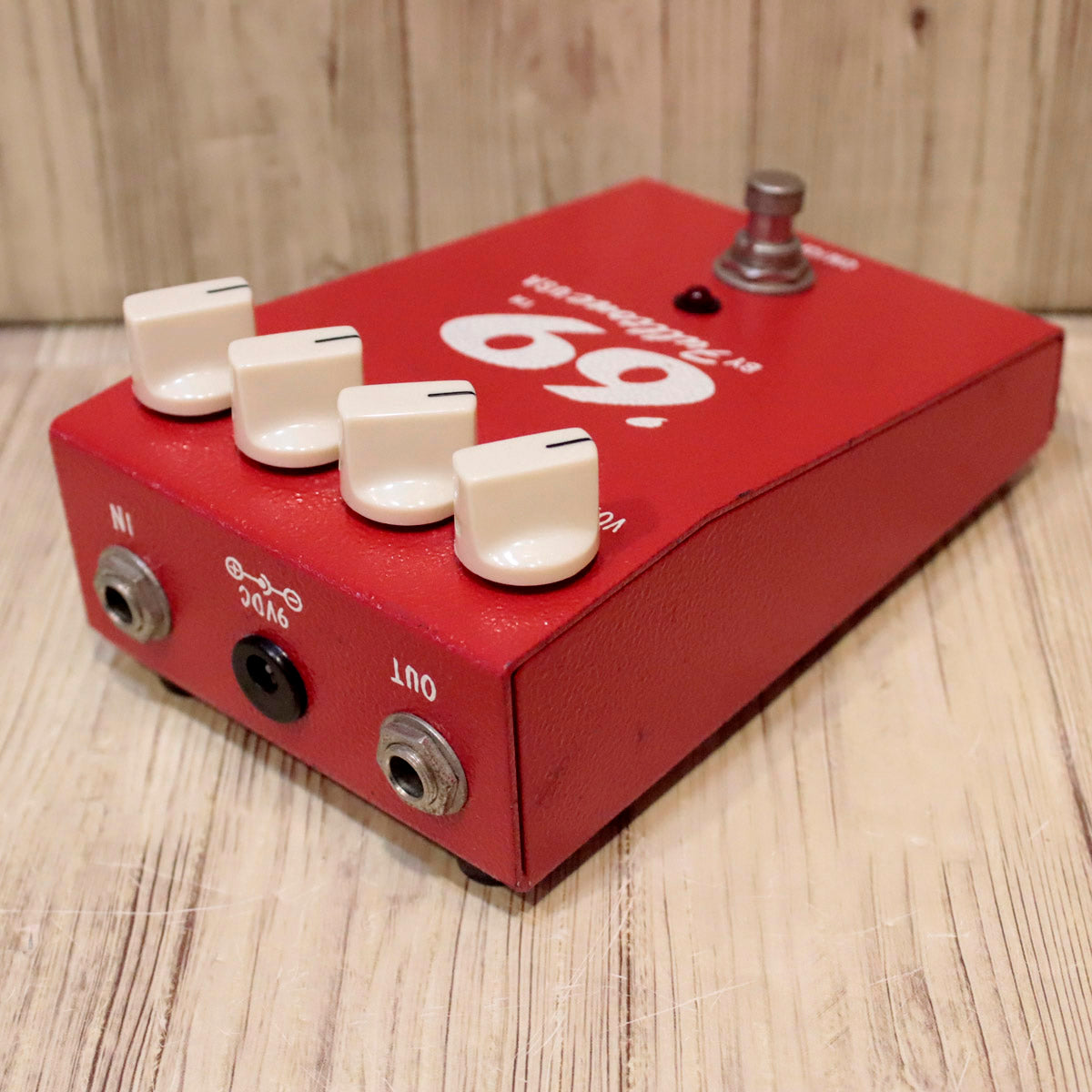 Fulltone '69 エフェクター Fuzz Fulltone 69 Pedal mkII（フルトーン）ファズ ｜イケベ楽器店