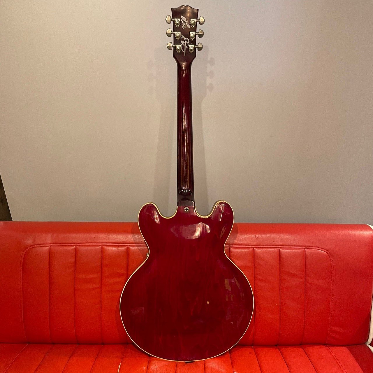 [SN LR 024] USED Gibson Custom Shop / Inspired by Series Lee Ritenour ES-335 Antique Faded Cherry Aged &amp; Signed [04]