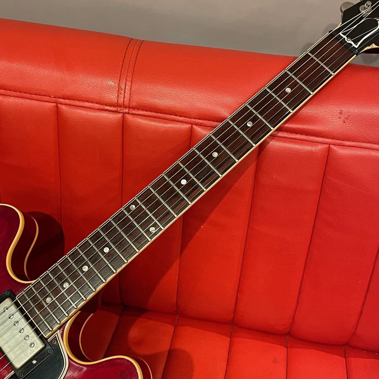 [SN LR 024] USED Gibson Custom Shop / Inspired by Series Lee Ritenour ES-335 Antique Faded Cherry Aged &amp; Signed [04]