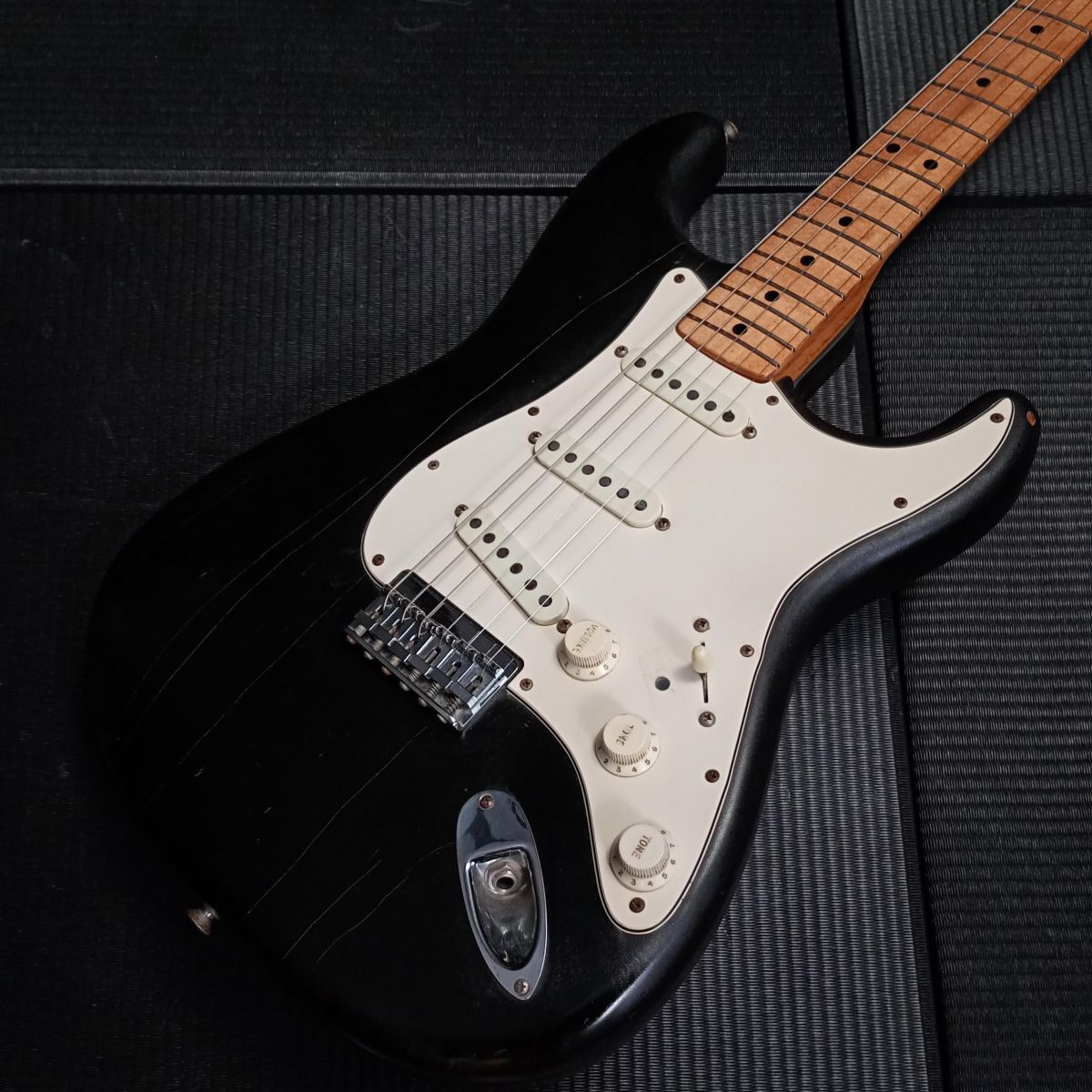 [SN 675644] USED Fender / 1975 Stratocaster Hardtail Black [03]