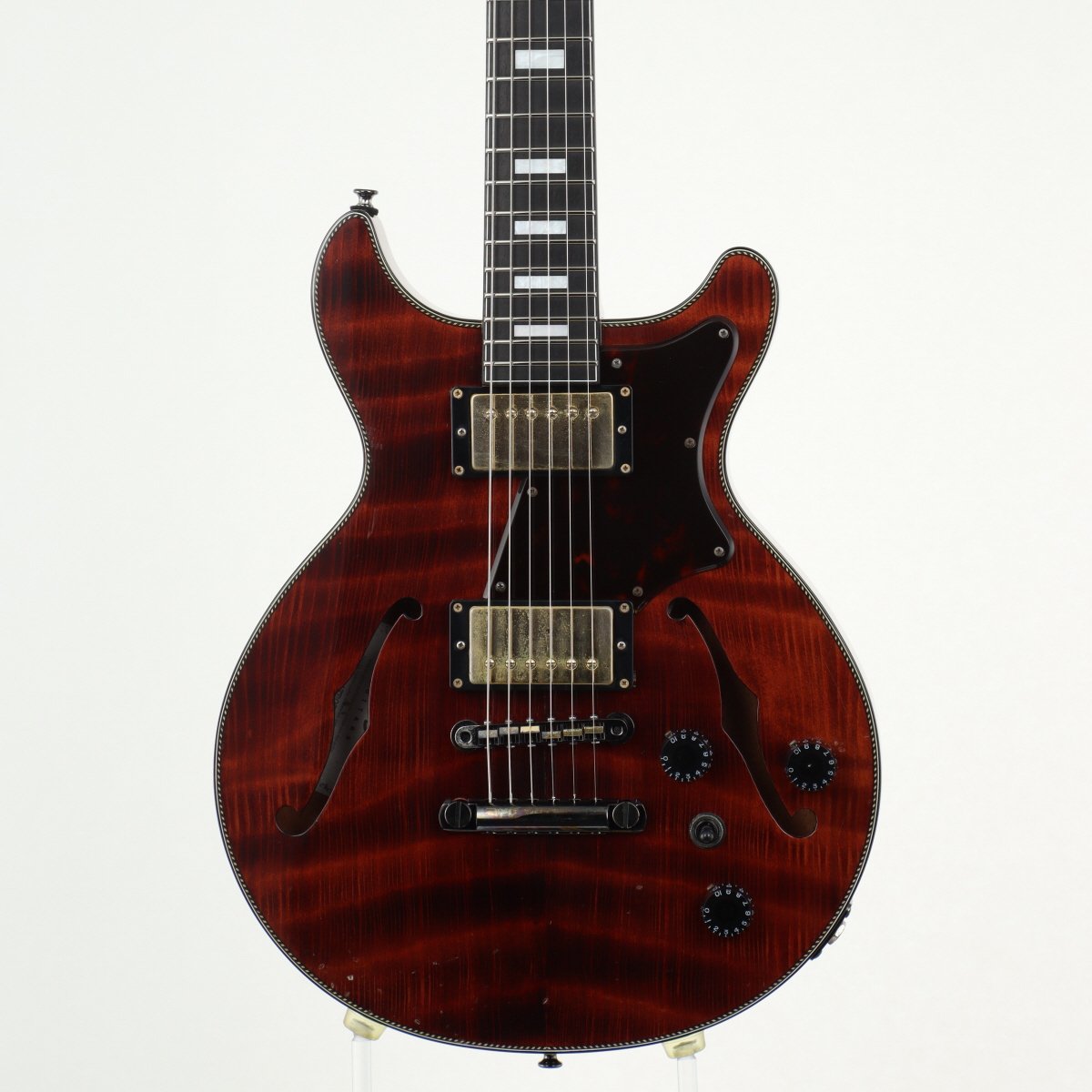 SEVENTY SEVEN GUITARS – Ishibashi Music Corporation.