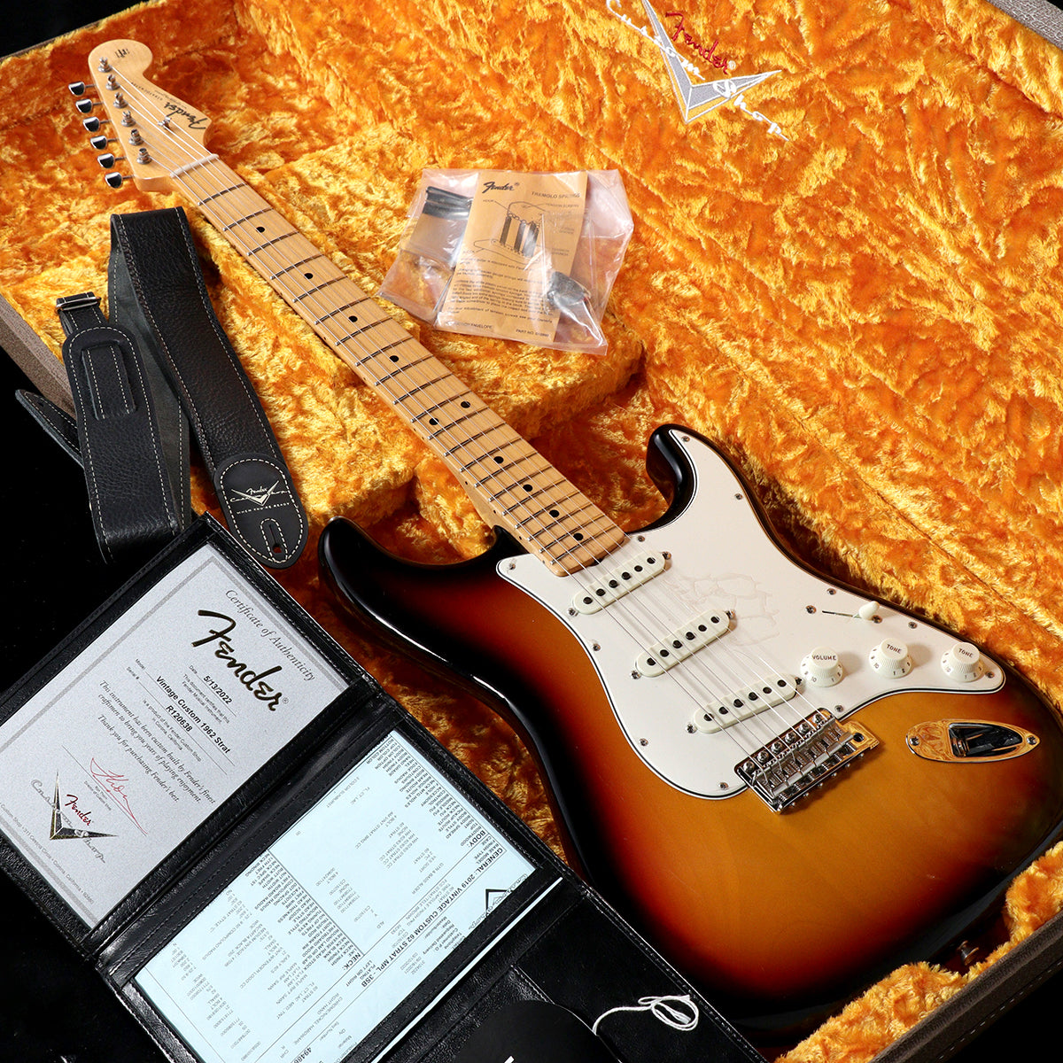 [SN R120638] USED Fender Custom Shop / Vintage Custom 1962 Stratocaster NOS 3-Color Sunburst [06]