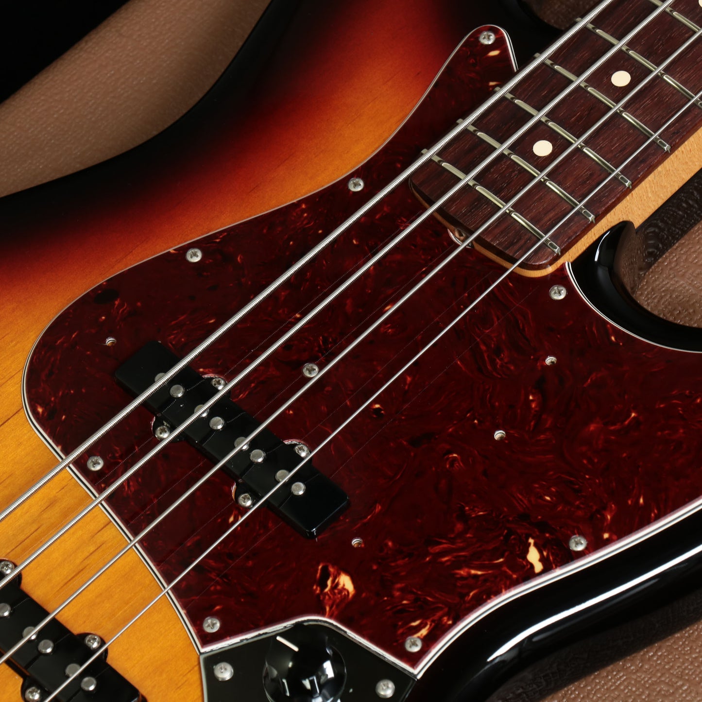 [SN V199297] USED Fender USA / American Vintage 62 Jazz Bass 3Knobs 3-Color Sunburst [2011/3.98kg] Fender [08]