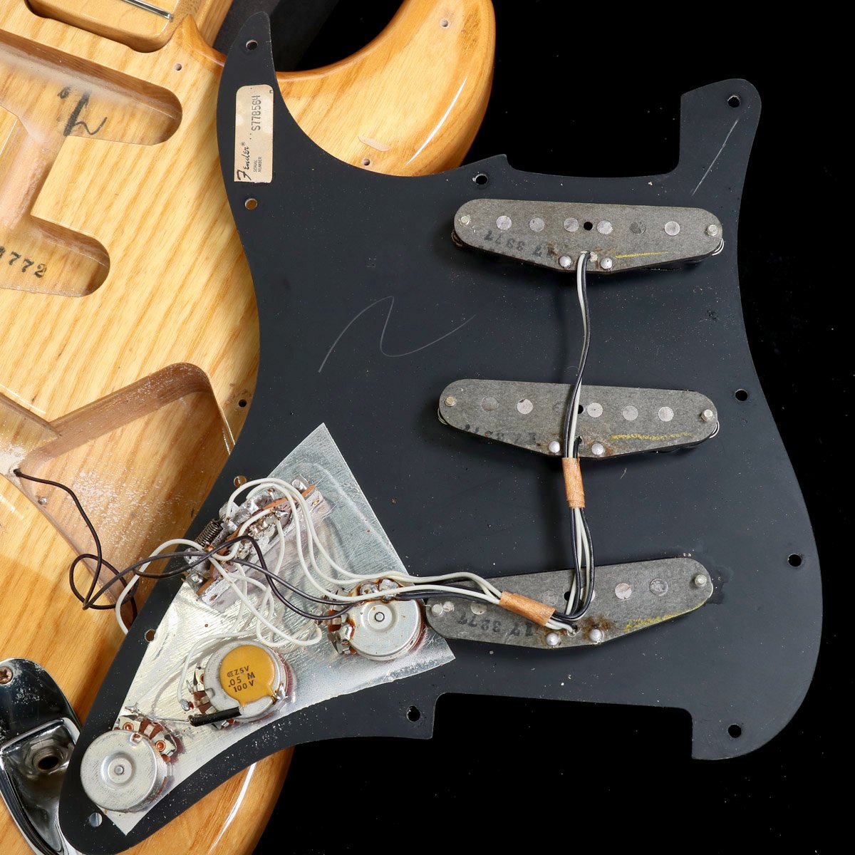 [SN S778564] USED Fender / 1977 Stratocaster NAT/M [4.32kg/Vintage] Fender Stratocaster Electric Guitar [08]