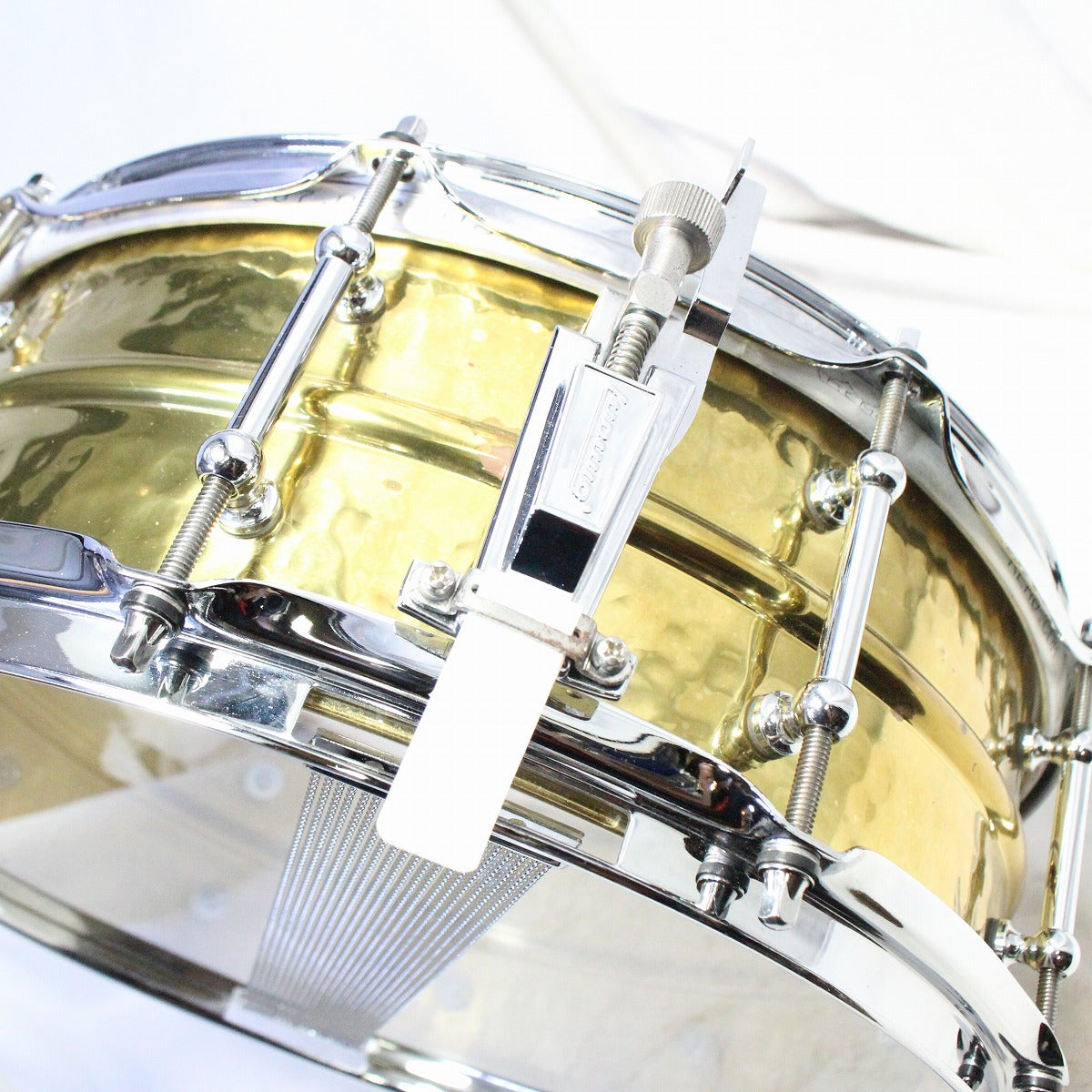 USED LUDWIG / LB420BKT Hammered Brass with Tube lugs 14×5 RADIC Snare Drum [08]