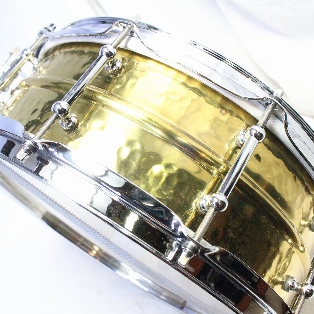 USED LUDWIG / LB420BKT Hammered Brass with Tube lugs 14×5 RADIC Snare Drum [08]