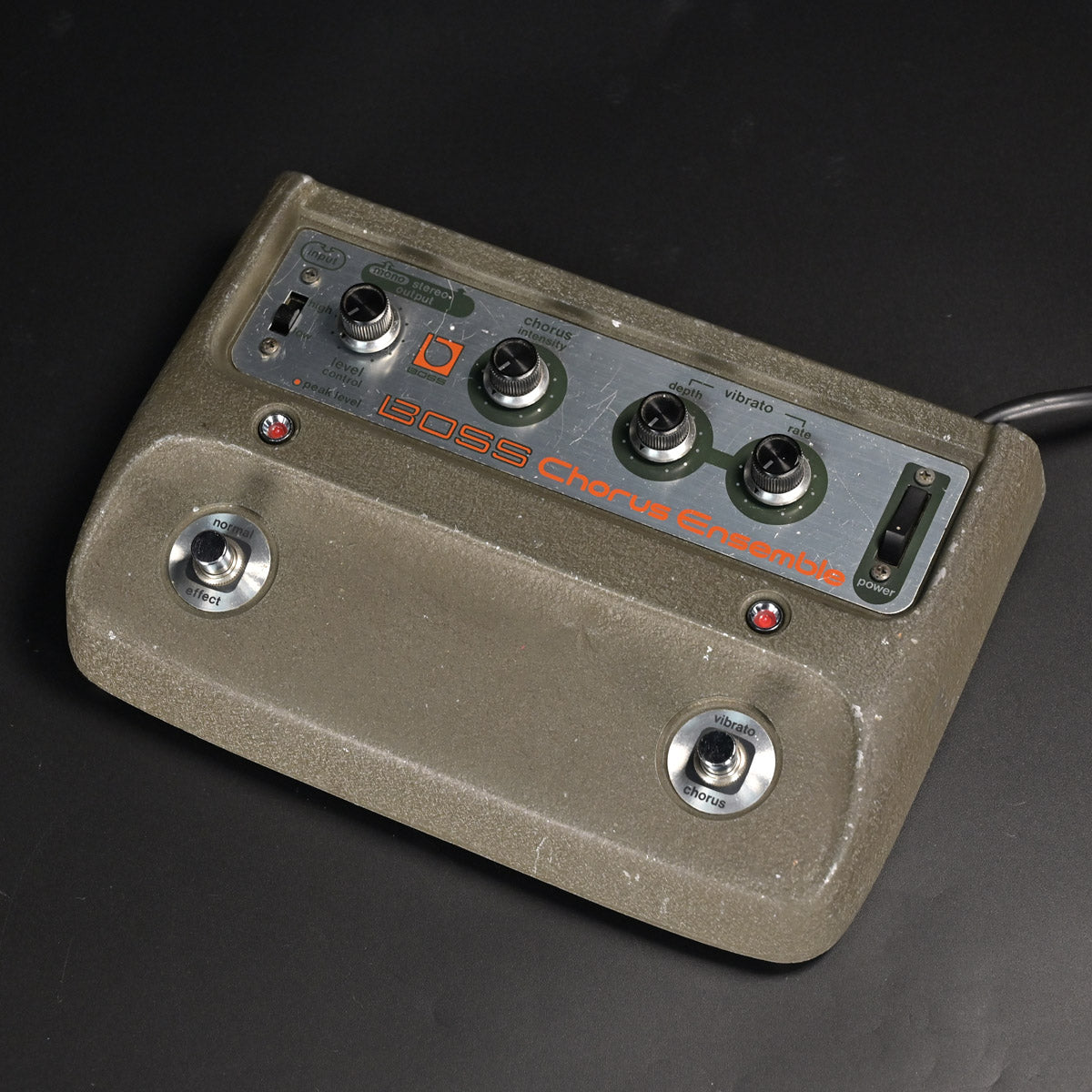 [SN 192909] USED BOSS / CE-1 Chorus Ensamble Chorus Vibrato Boss Effects Pedal [10]