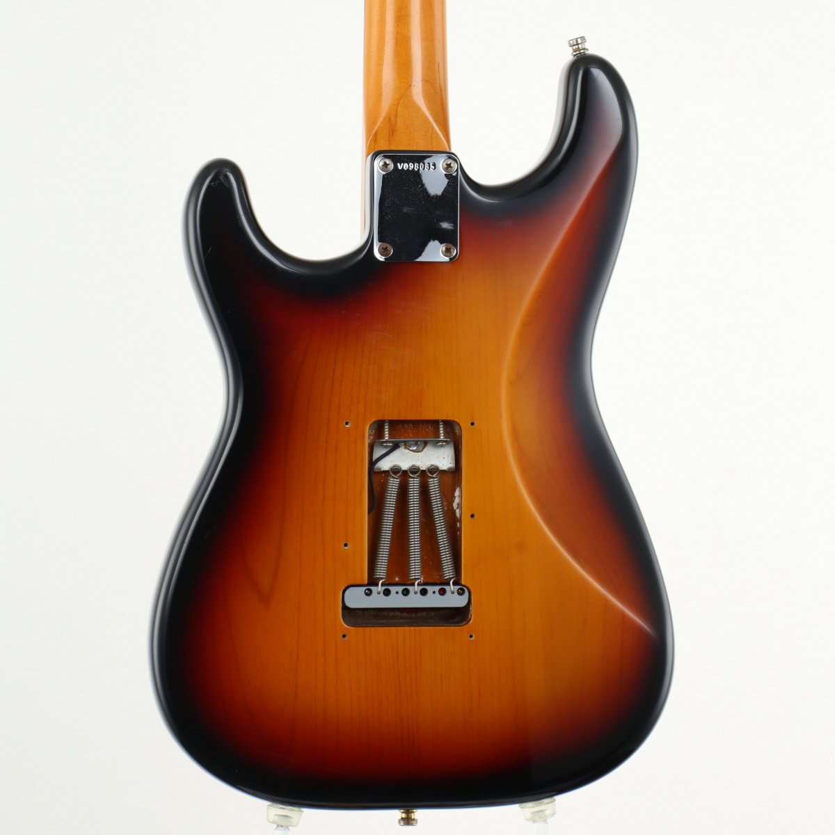 [SN V098085] USED Fender USA Fender / American Vintage 62 Stratocaster 3-Color Sunburst [20]