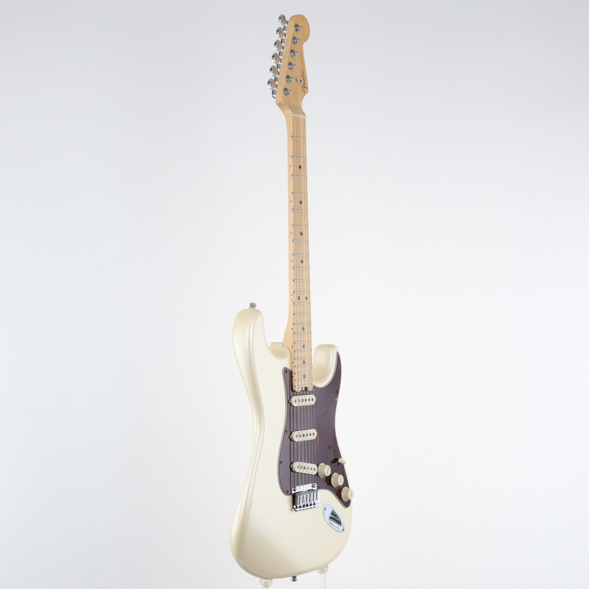 [SN US17119145] USED Fender USA Fender / American Elite Stratocaster Olympic Pearl [20]