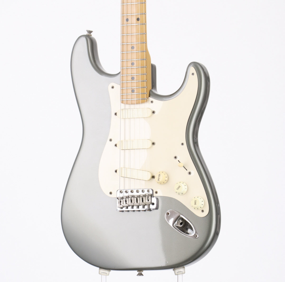 [SN SE902992] USED Fender / Eric Clapton Stratocaster w/Lace Sensor PU Pewter [06]