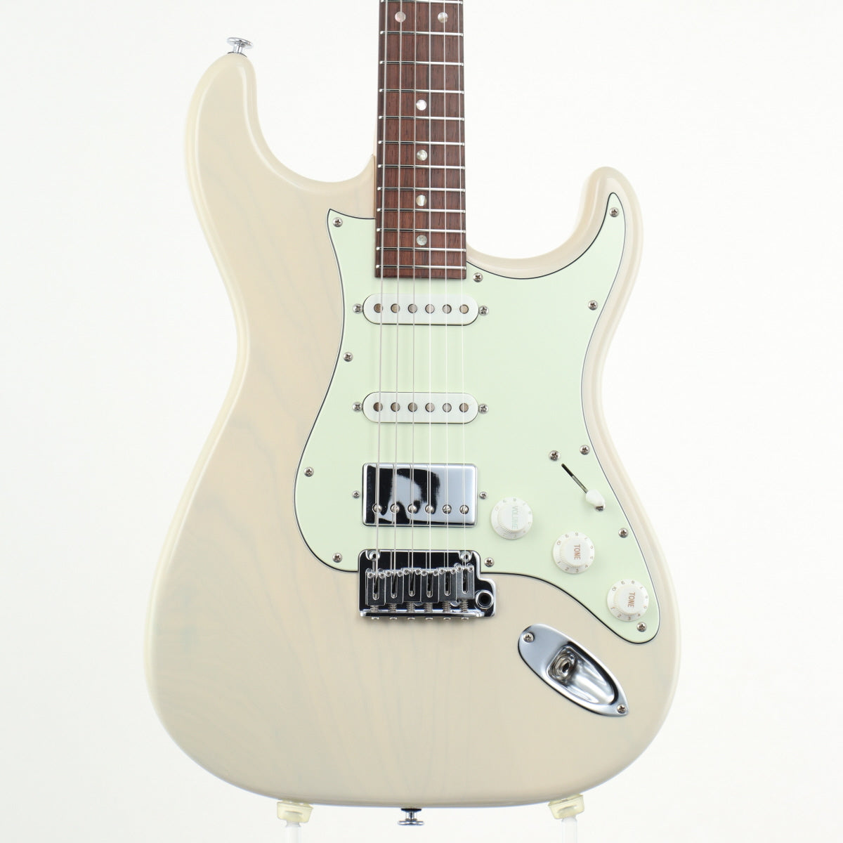 [SN 13126] USED momose momose / Modern Virtuoso series MC2-MV/R White Blonde [20]