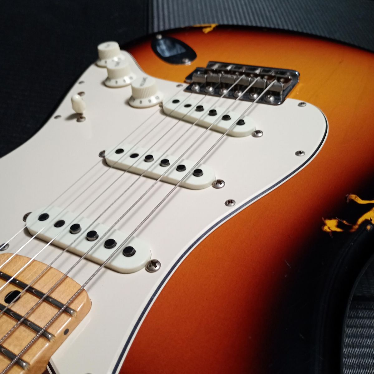 [SN CZ 354485] USED Fender Custom Shop / 1968 Stratocaster Relic Faded 3-Color Sunburst -2018- [04]