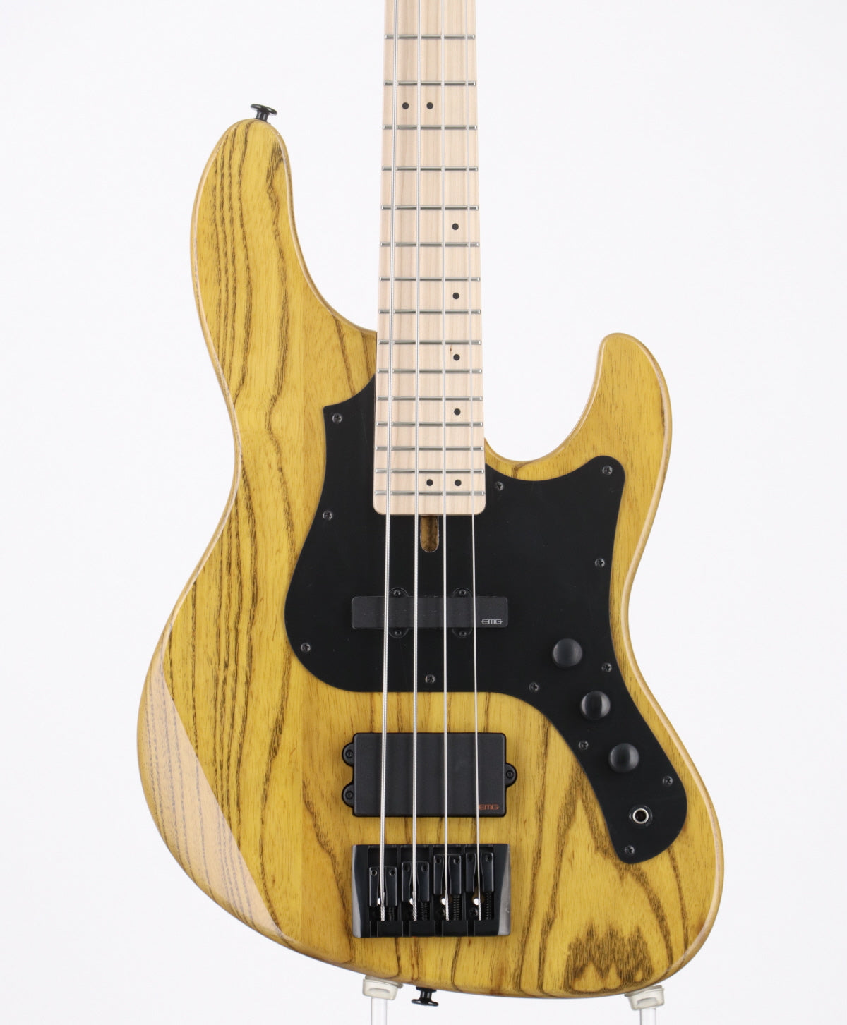 Jazz bass type [Electric bass › Jazz bass type]